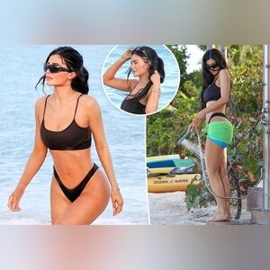 New BURBERRY Sunglasses Black / Black lenses 100% AUTHENTIC Kylie Jenner fav